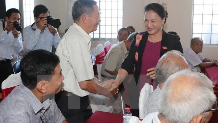 NA Chairwoman meets voters in Can Tho