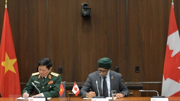 Vietnam, Canada eye stronger defence ties
