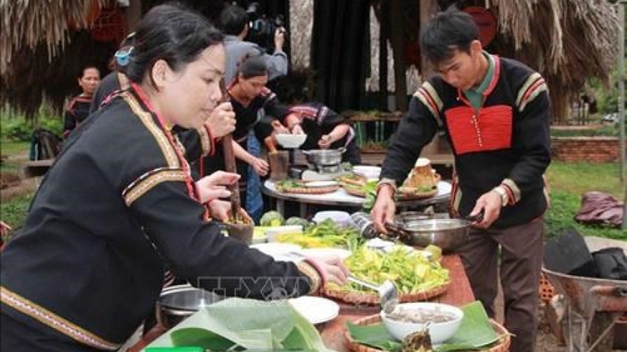 Central Highlands cuisine contest held in Dak Lak