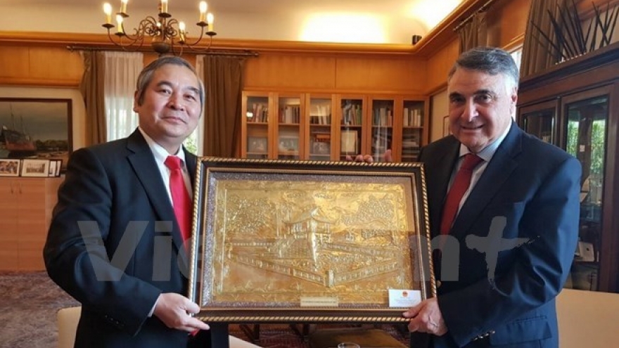 Ambassador presented with Grand Cross Order of Merit of Chile