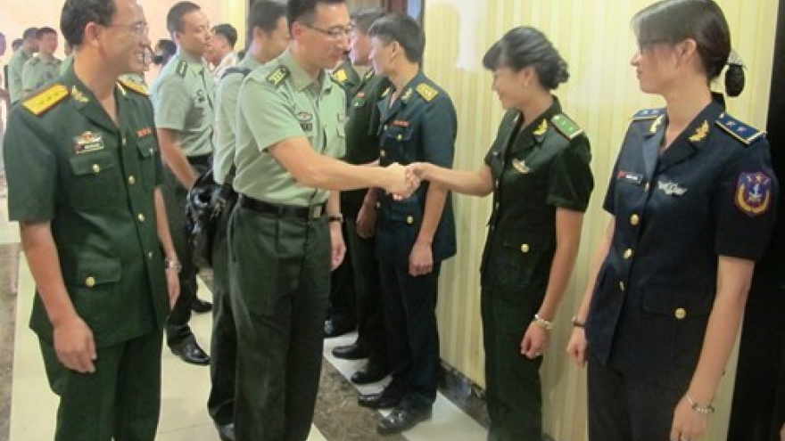 Young officers promote Vietnam – China friendship