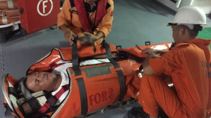 Coast Guard rescues Chinese sailor off Nha Trang coast