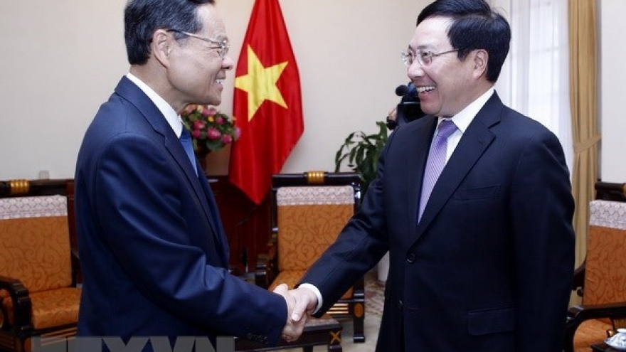 Deputy PM: Vietnam treasures relations with China