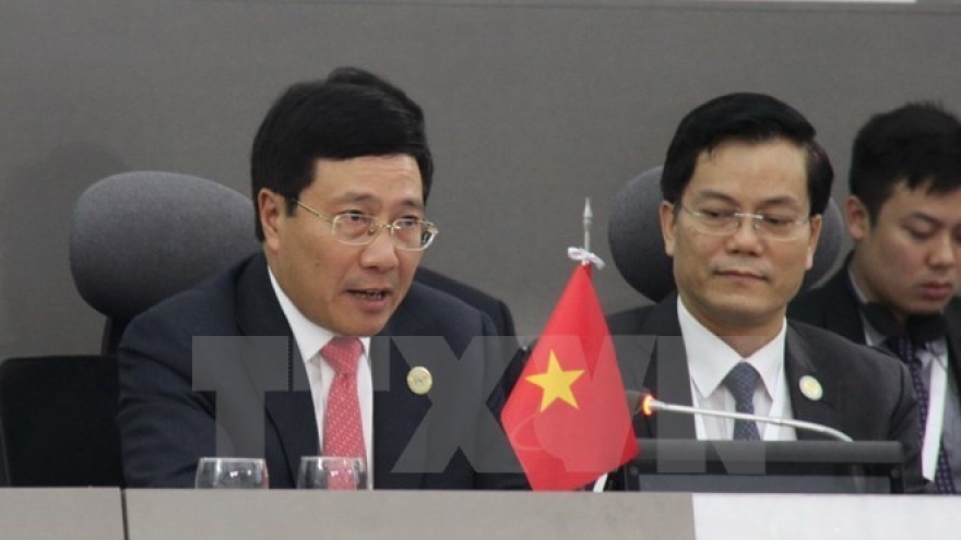 Deputy PM: Vietnam treasures relations with China