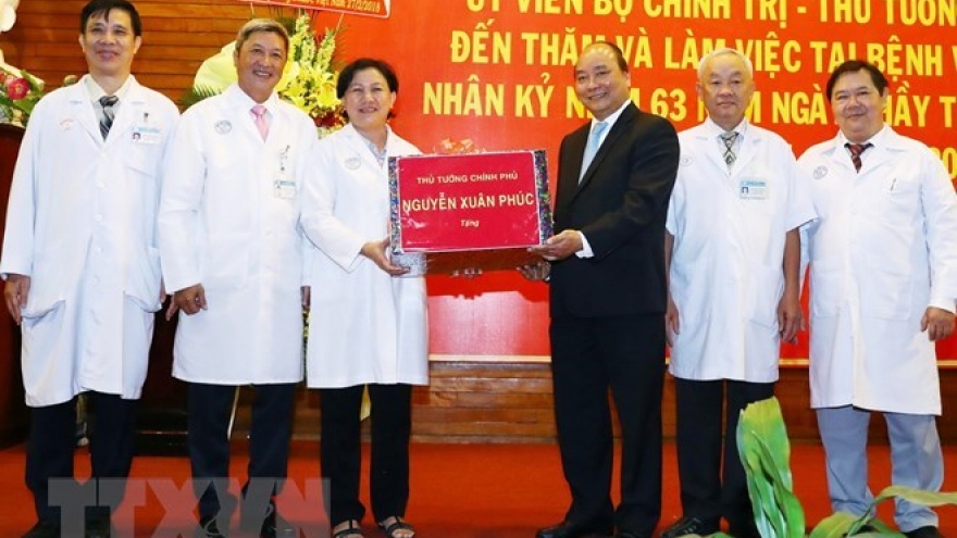 Prime Minister hails Cho Ray Hospital’s achievements