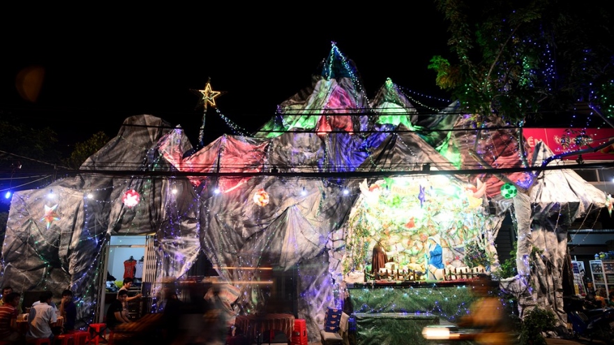 Most spectacular Christmas displays in Vietnam