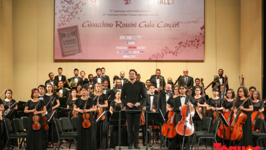 Gioacchino Rossini Gala Concert thrills Hanoi audience