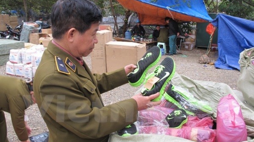 Conference reviews fight against smuggling, counterfeits