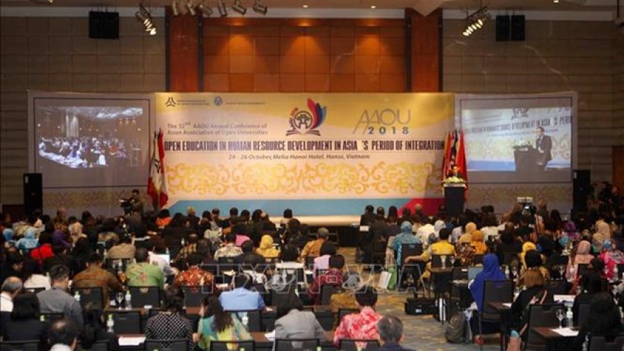 Conference spotlights open education in human resource development