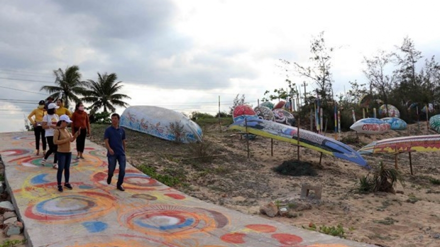 Coracle art a new treat for visitors in Quang Nam