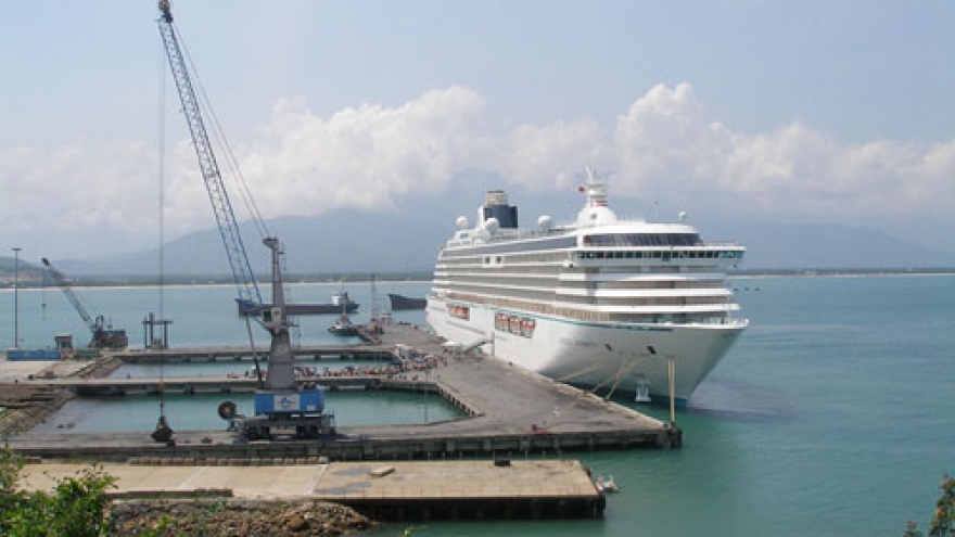 Luxury liner brings tourists to land of heritage