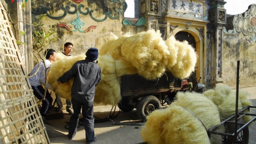 A visit to see vermicelli produced in Cu Da village