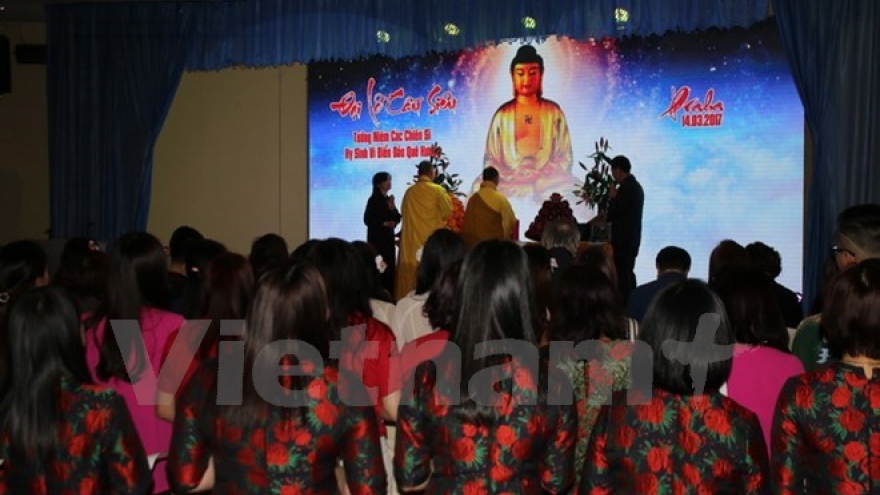 Requiem held in Czech Republic for Truong Sa, Hoang Sa martyrs