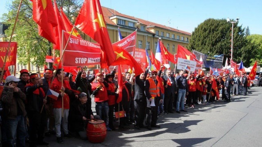 Czech newspaper highlights protest against China’s actions in East Sea