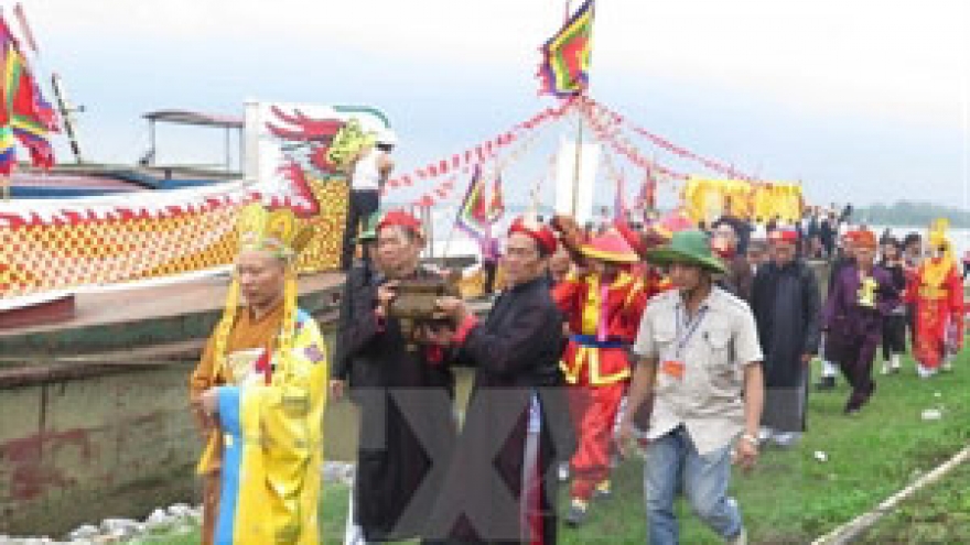 Thai Binh Tran Temple festival opens