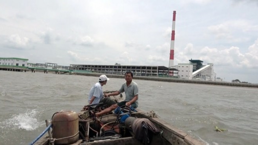 Paper factory pollution under scrutiny