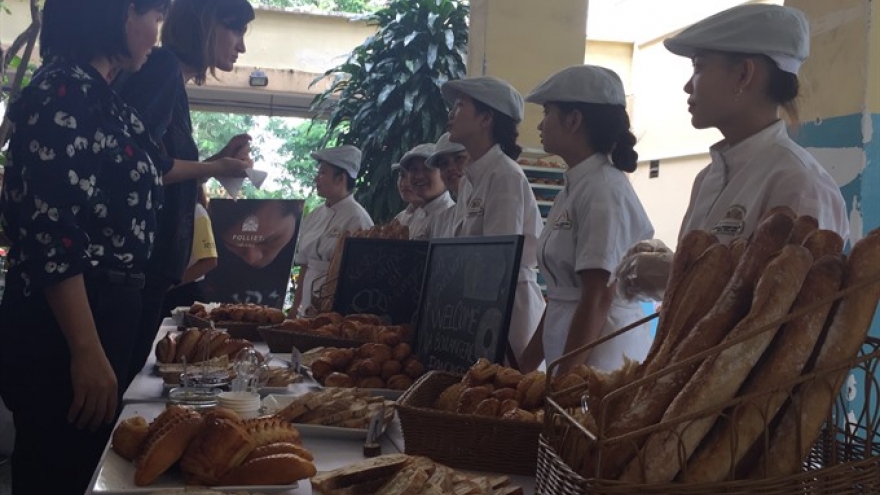 French bakery training offers bright future for youth