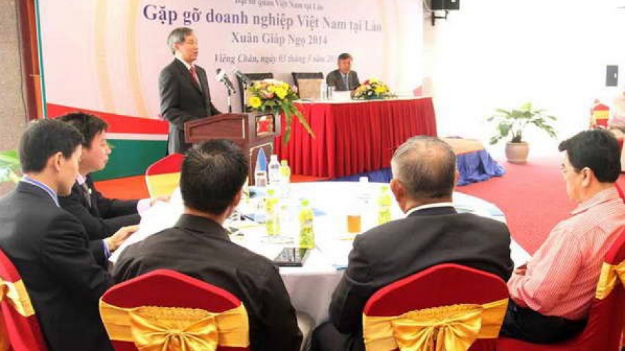 Vietnam targets US$2 bil bilateral trade with Laos