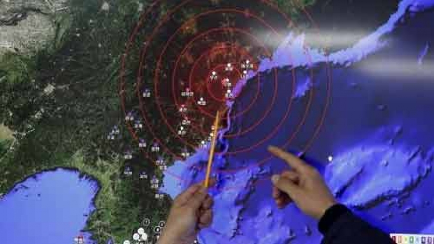
        UN imposes harsh new sanctions on DPRK over its nuclear program
                              