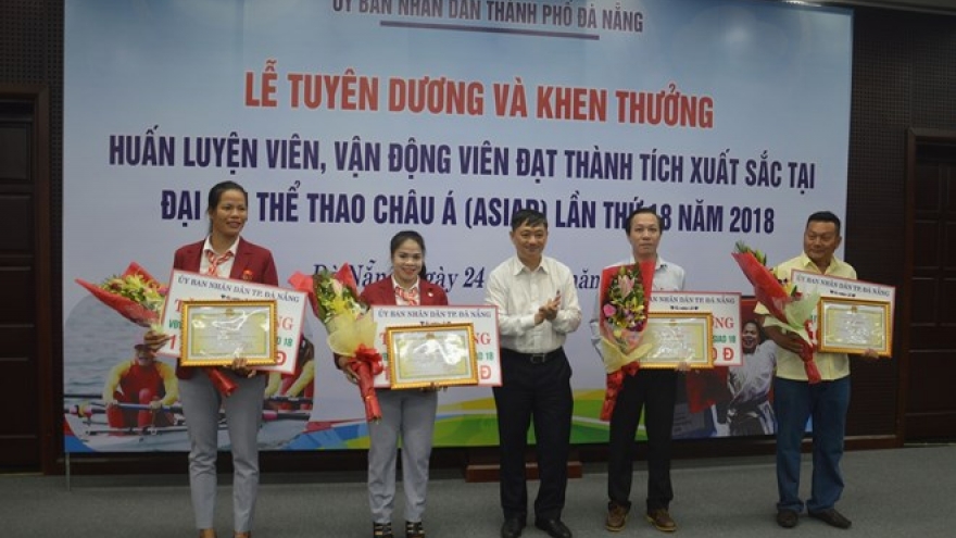 Da Nang rewards outstanding athletes at ASIAD 2018