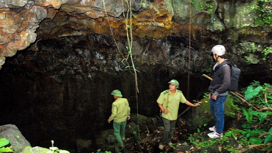 
        Dak Nong seeks UNESCO’s recognition of volcanic cave system
                              