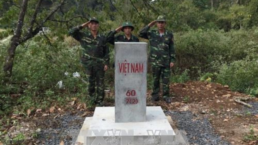Dak Nong fulfils border marker planting task in 2017