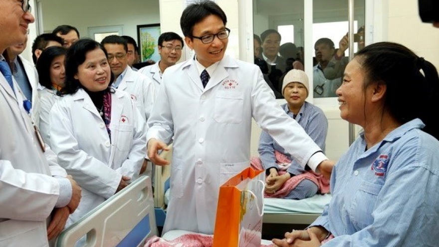 Tet gifts to Hospital K cancer patients, staff 