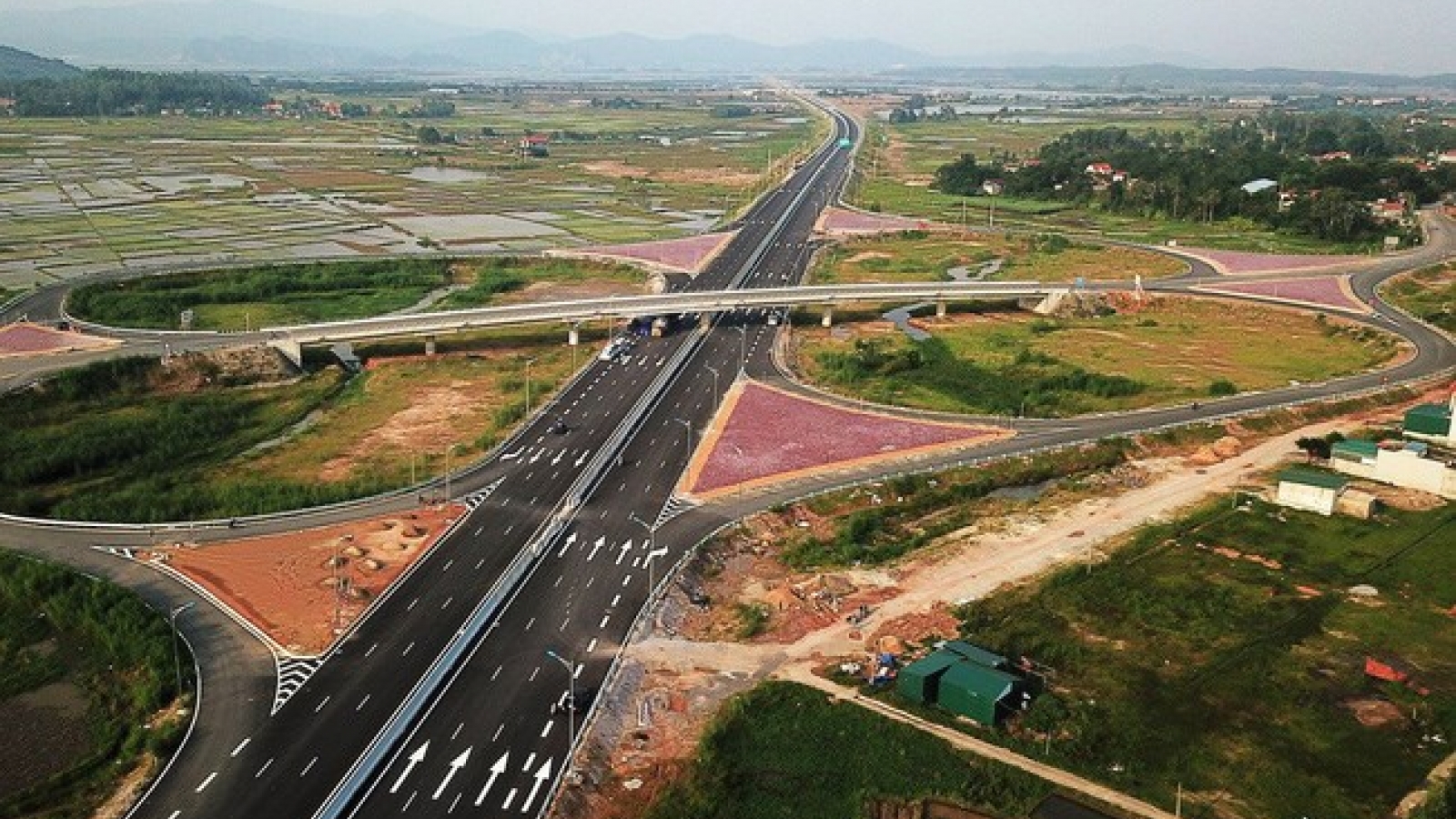 Work on Dau Giay-Lien Khuong expressway to start next year