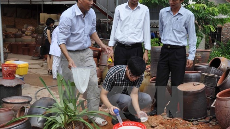 
        Dengue fever incidence spirals in Khanh Hoa
                              