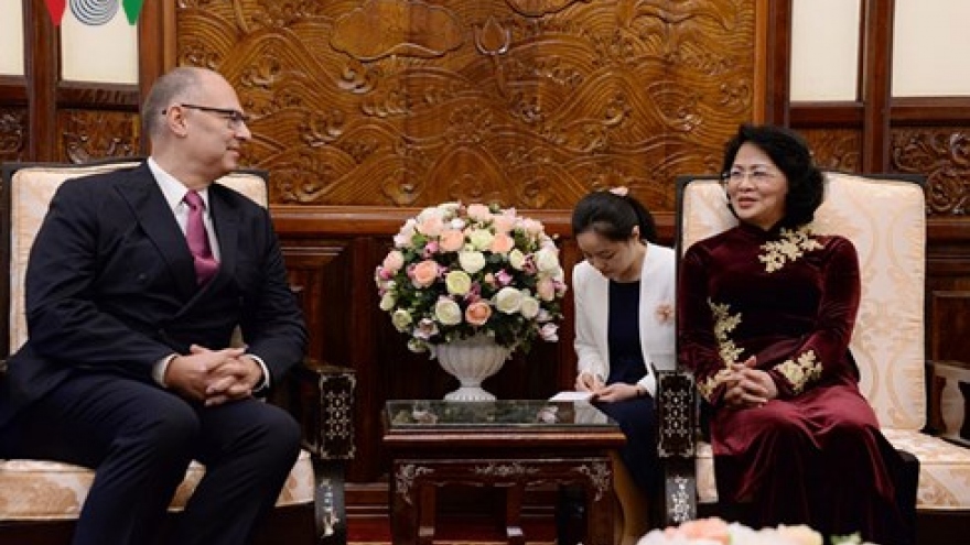 
        Acting President welcomes newly-accredited ambassadors from EU nations
                              