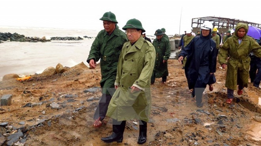 Deputy PM inspects Phu Yen’s preparedness for Typhoon Damrey