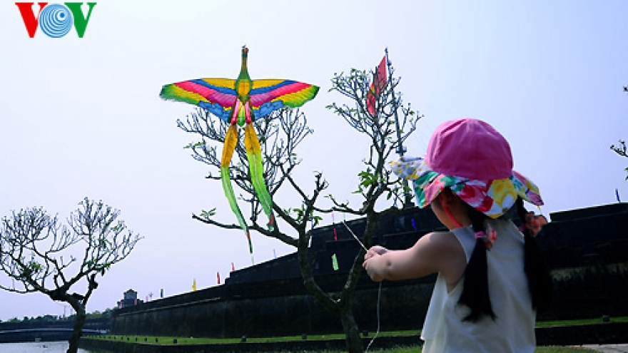 
        Kite Festival to kick off in Yen So Park
                              