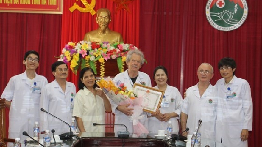 French doctors honoured for contributions to health care in Vietnam
