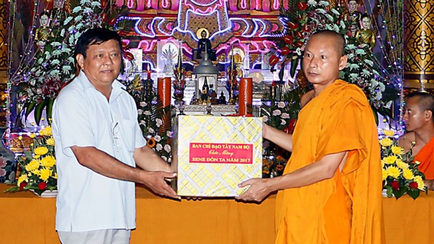 Steering committee congratulates Khmer people on Sene Dolta festival