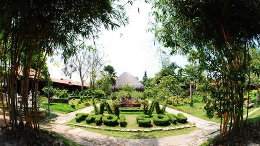 Tien Giang enjoys rise in visitors