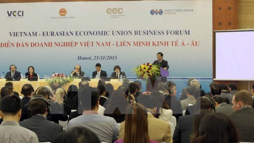 Vietnam, EEU target further trade ties