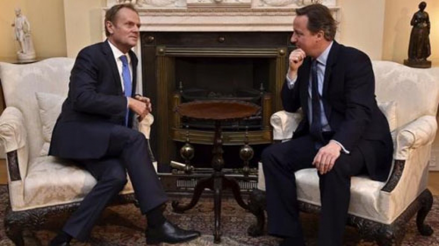 Tusk's plan to keep Britain in EU draws mixed response