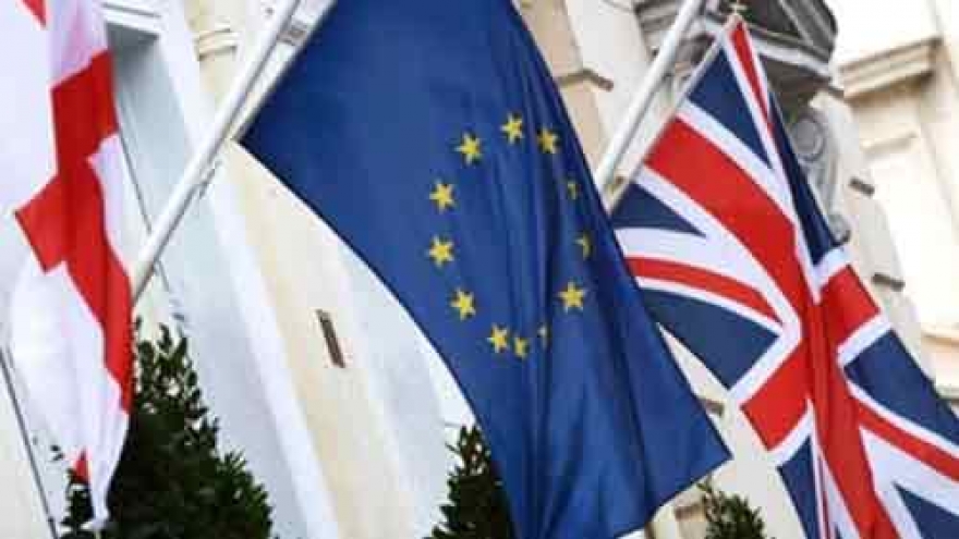 
        EU meeting after Brexit vote
                              