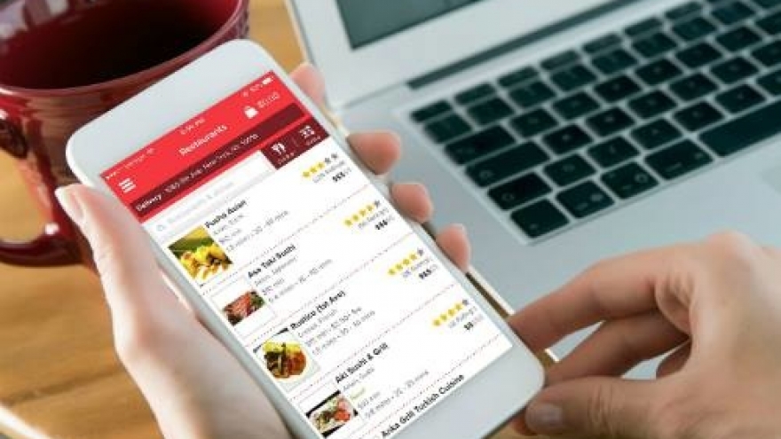 Apps race to attract customers with sweet deals