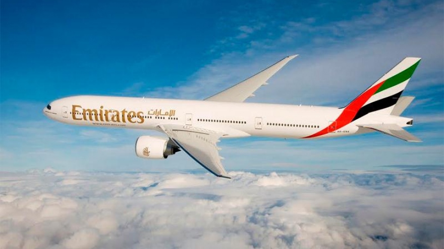 Emirates airline offers discount tickets
