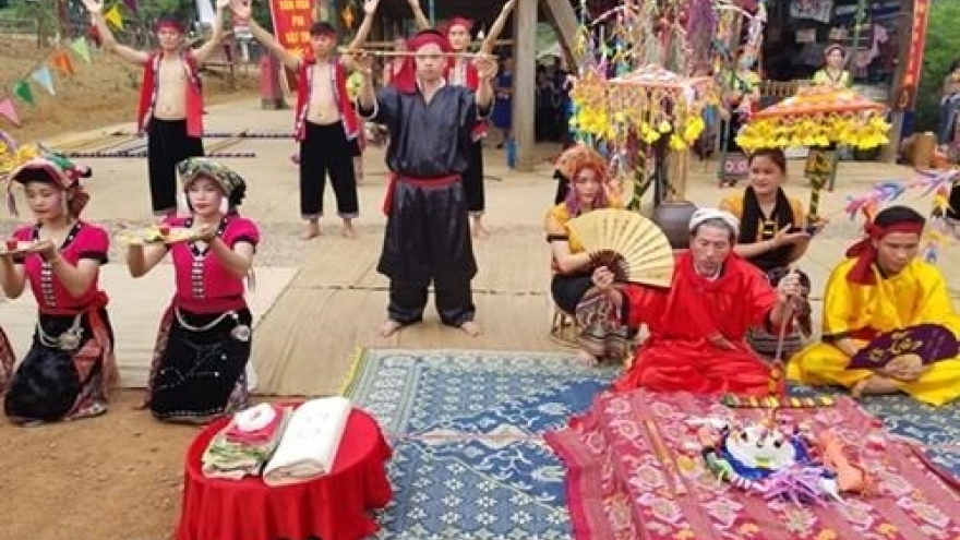 Ethnic culture and tourism village offers diverse activities in January