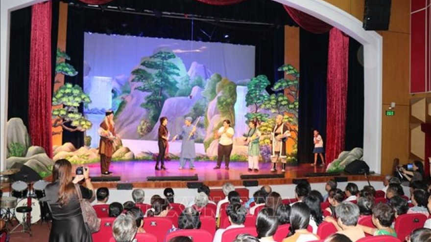 Exhibition and performances mark 100 years of cai luong