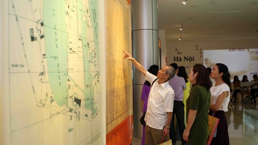 Exhibition on nostalgia for Hanoi held