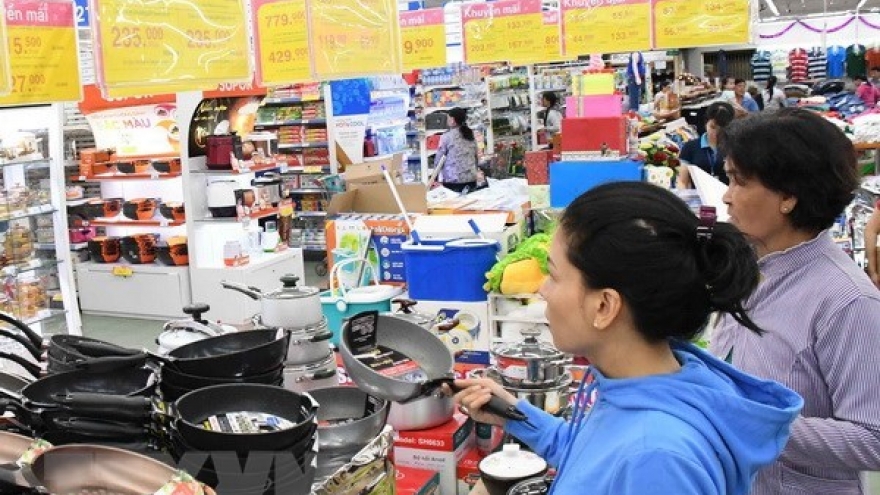 Experts: Vietnam likely to curb inflation below 4 pct in 2019