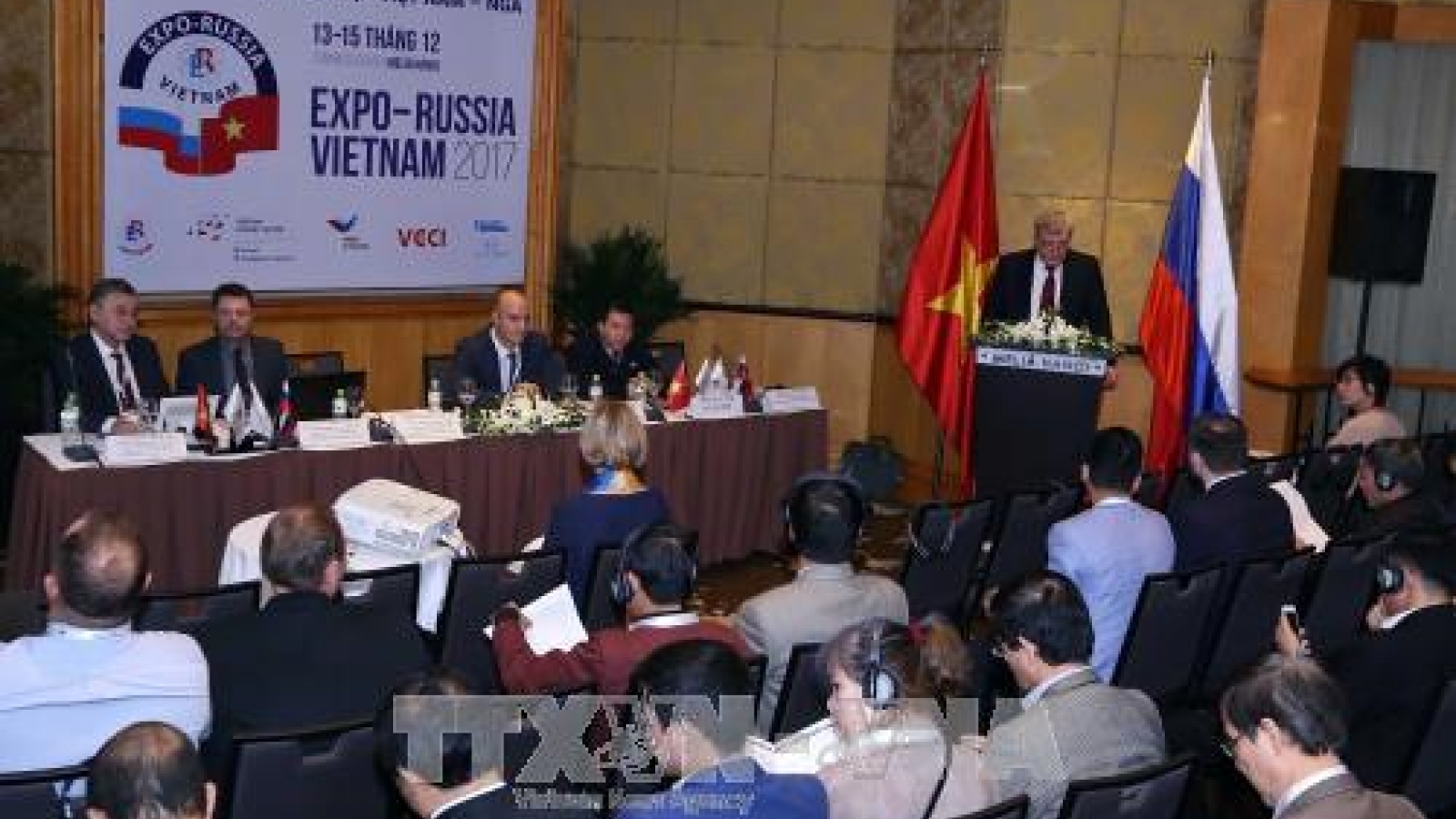 Expo-Russia Vietnam 2017 opens in Hanoi