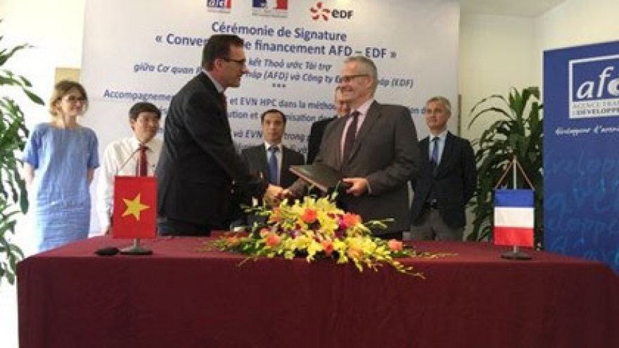 FDA, EDF IN sign pact in Hanoi