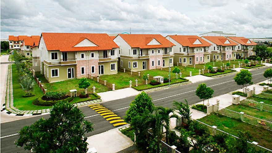 Foreign investment pours into real estate market