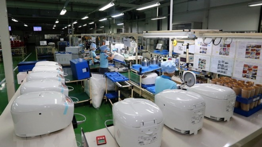 Vietnam attracts US$8.06 billion in FDI in Jan-Apr