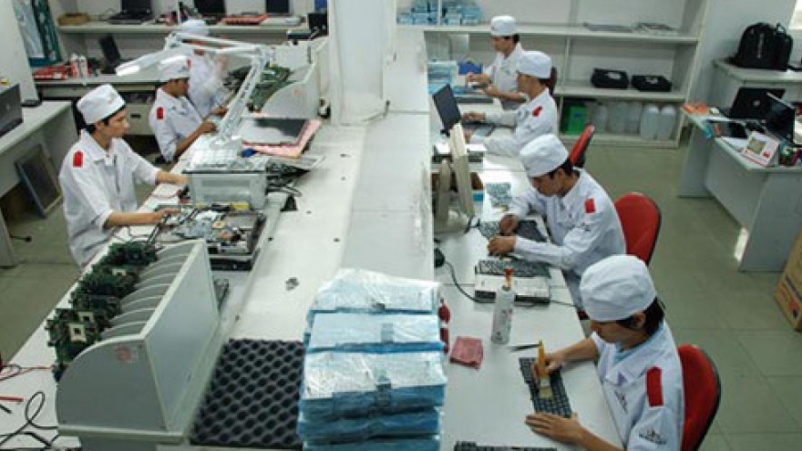 Hanoi attracts nearly US$2 billion in FDI