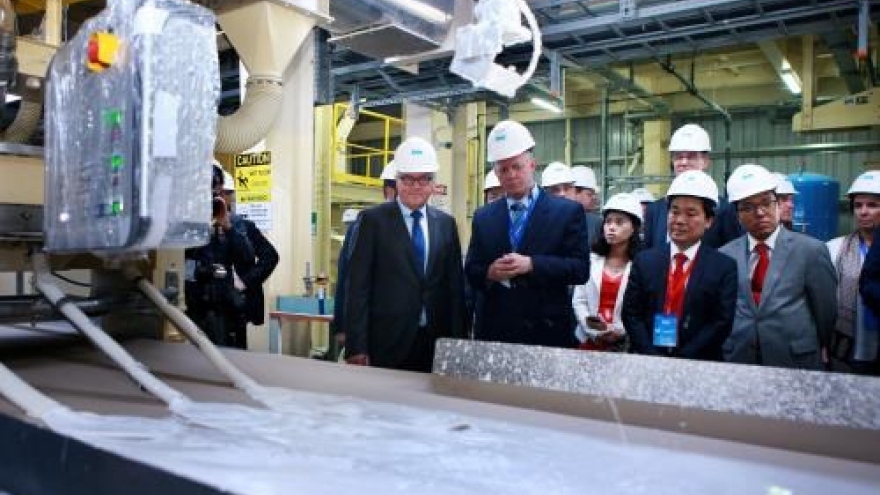 FDI-invested gypsum board plant inaugurated in Hai Phong